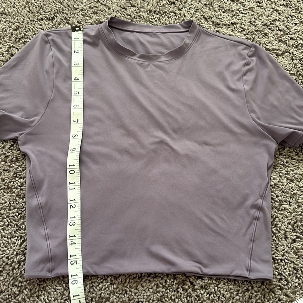 lululemon athletica Mauve Crop Top - Picture 10 of 10
